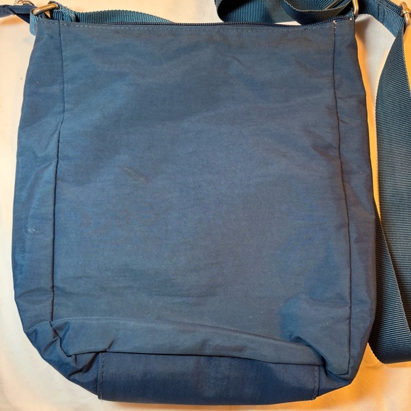 Baggallini Pocket Town Nylon Crossbody Women’s Bag Travel Blue Purse Adjustable - Picture 4 of 6